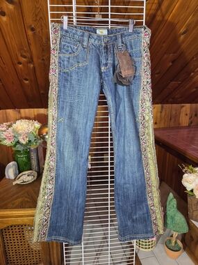 NWT Antik Denim Blue Jeans with Embroidered Floral Side Trim